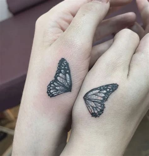 butterfly tattoo on hand|84 Unquestionably Rhythmic Butterfly Hand Tattoos。